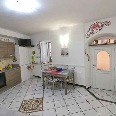 Casa Sandrina Apartment Levanto